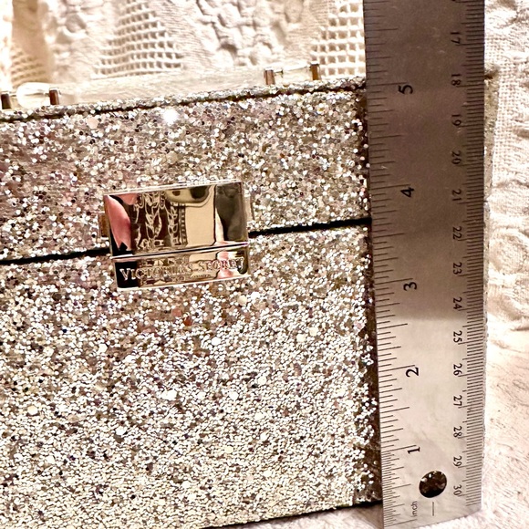 Rare HTF Victoria Secret Chunky Silver Glitter Makeup Cosmetic Box Holographic - Picture 13 of 16